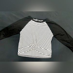 Forever 21 Crop Top / 3/4 sleeve / Blank & White / Woman’s Medium